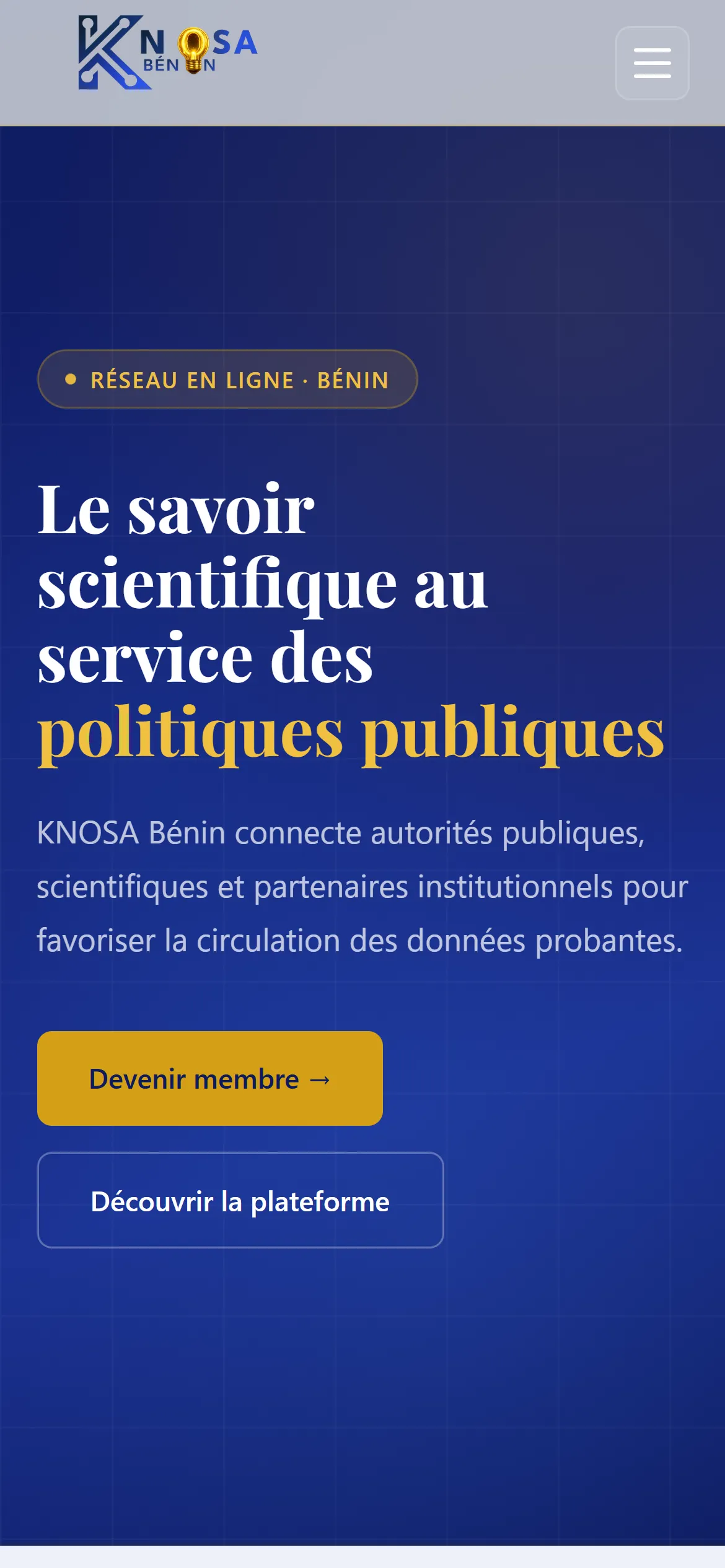 Accueil sur téléphone : la même hiérarchie d'information en une colonne